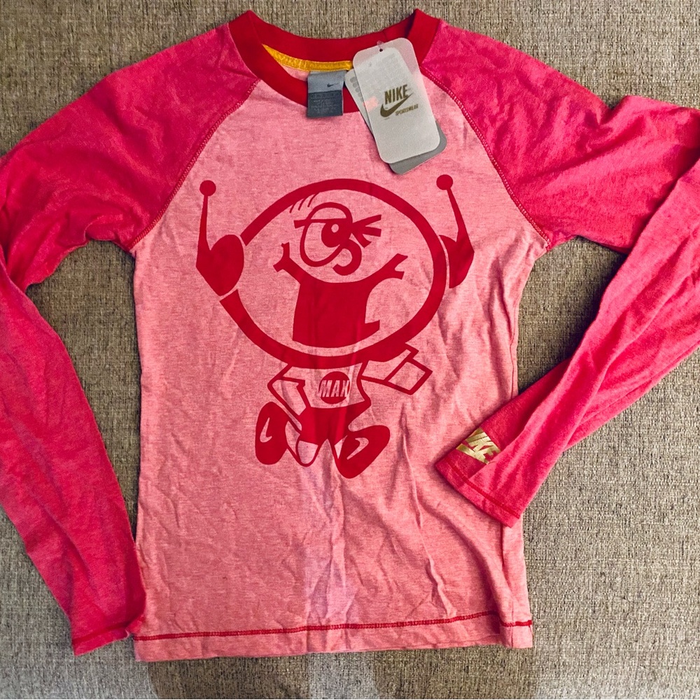 Vintage Nike Sportswear Air Max Character shirt.